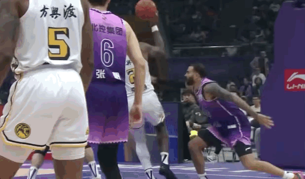 🏀CBA战报：廖三宁24分&萨林杰16+16+9 孙铭徽20+8 北控98-85广厦